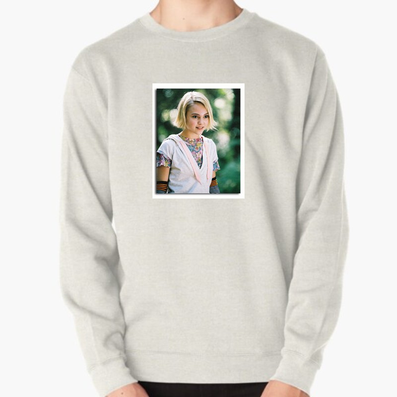 Top Pink Pantheress Merchandise Designs You Should Own