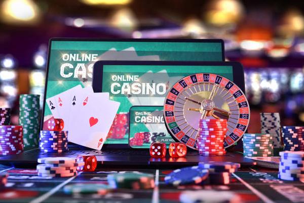 Explore Progressive Slots and Popular Poker Variations Through คาสิโนออนไลน์